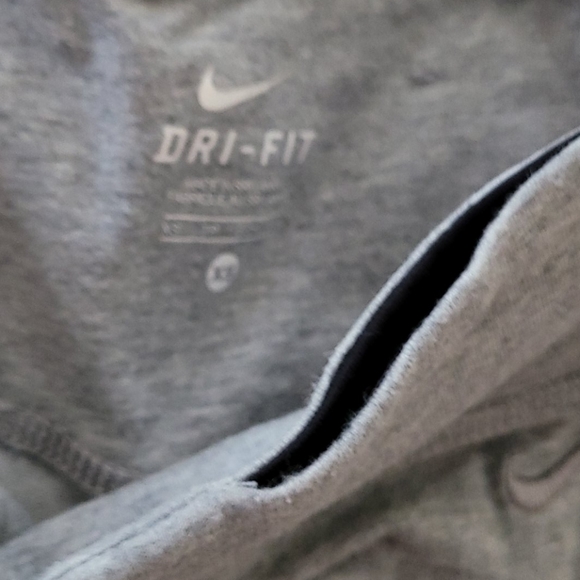 Nike dry fit gray yoga pants short XS - Picture 3 of 4